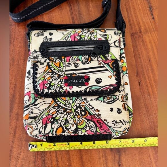 Sakroots Love Song Peace Birds Design Artist Multicolor Crossbody Bag EUC 9”x 8” - Picture 9 of 16